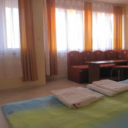 בית הארחה Vila Krista