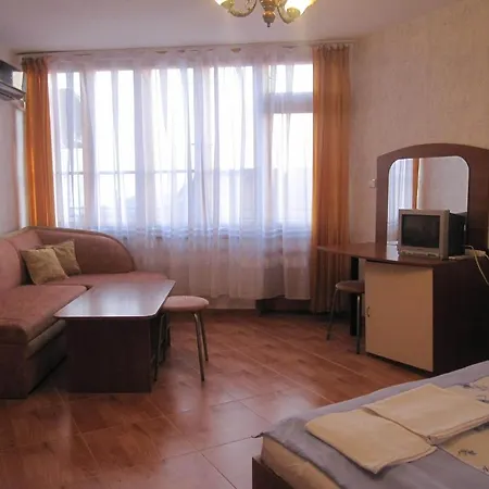 Vila Krista 3*